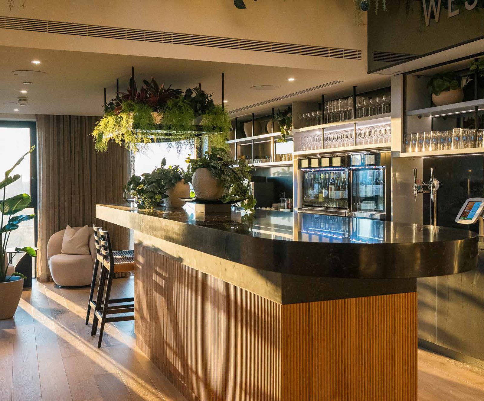 Westmont Club · Bar Lounge